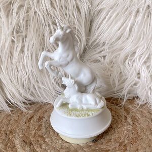Retro | Vintage 2 Unicorns | Music Porcelain | Dillards